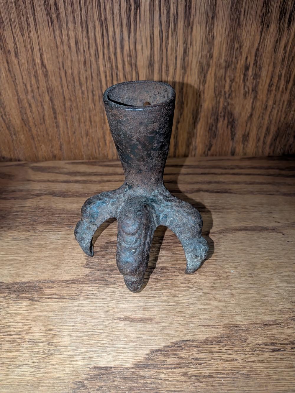 Antique-Style Cast Metal Claw Foot